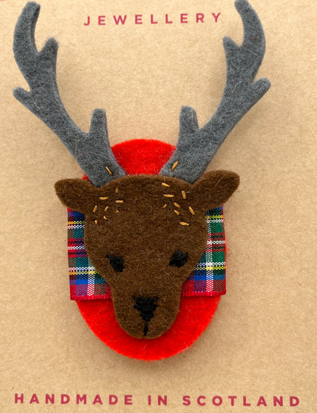Stag Head Brooch - Royal Stewart