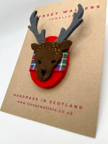 Stag Head Brooch - Royal Stewart