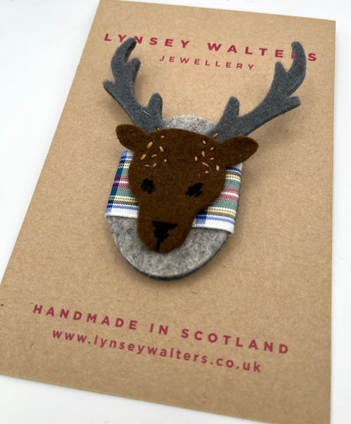 Stag Head Brooch - Dress Stewart