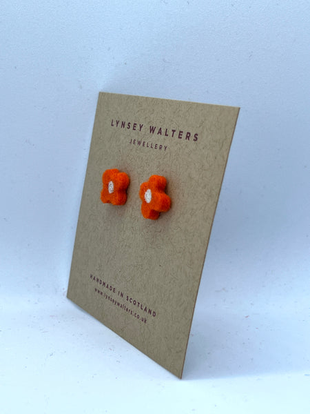 Tiny flower studs - orange