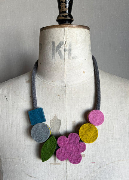Pop Flower Necklace Soft Multi