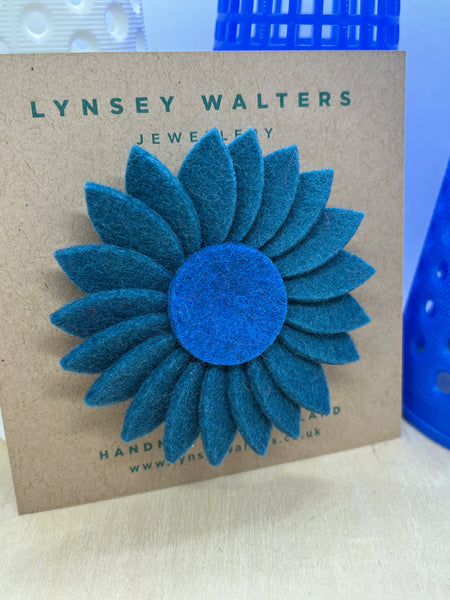 Retro Daisy Brooch - Iona Seas