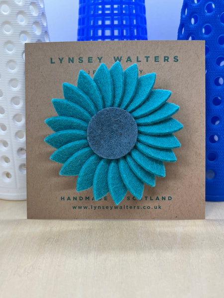 Retro Daisy Brooch - Pale Iona Seas