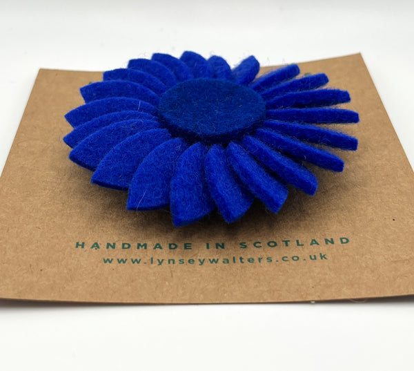 Retro Daisy Brooch - Cobalt