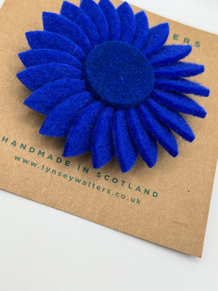 Retro Daisy Brooch - Cobalt
