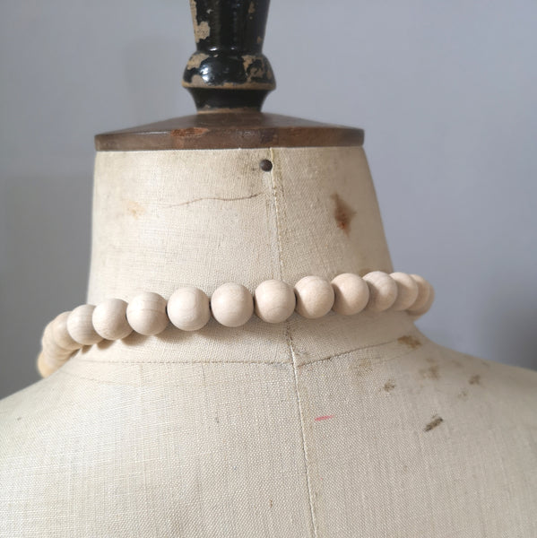 Throw on Merino and Wood Necklace Orange