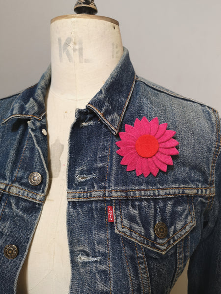 Retro Daisy Brooch Pink