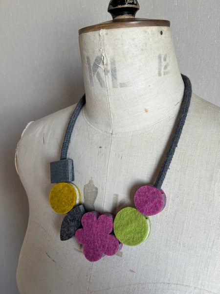Pop Flower Necklace Grey with Soft Multi