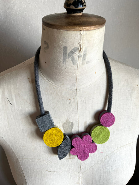 Pop Flower Necklace Grey with Soft Multi