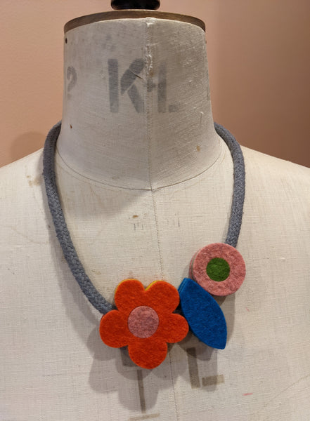 Daisy Bud Necklace - Soft Multi