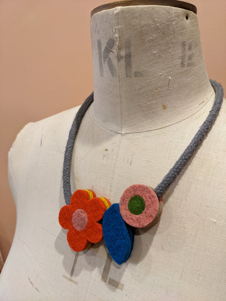 Daisy Bud Necklace - Soft Multi