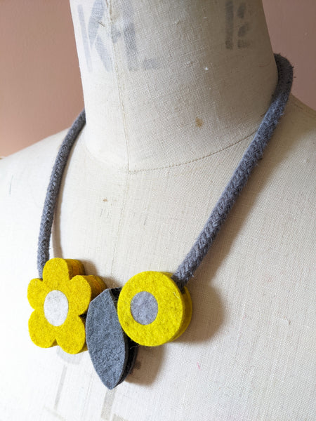 Daisy Bud Necklace - Mustard