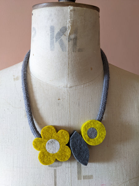Daisy Bud Necklace - Mustard