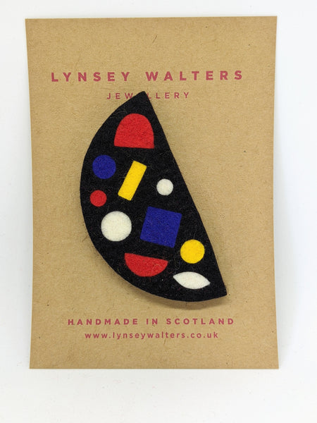 Crescent brooch Mondrian