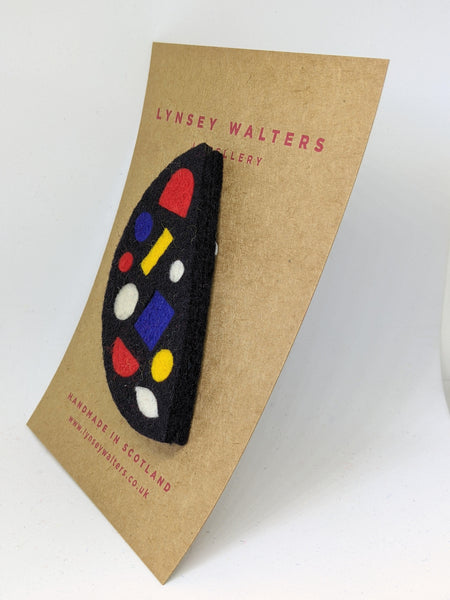 Crescent brooch Mondrian