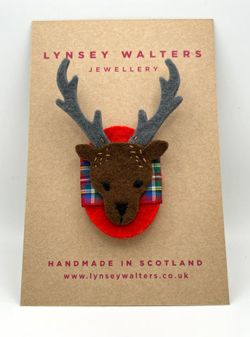 Stag Head Brooch - Royal Stewart