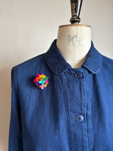 50's Button Brooch