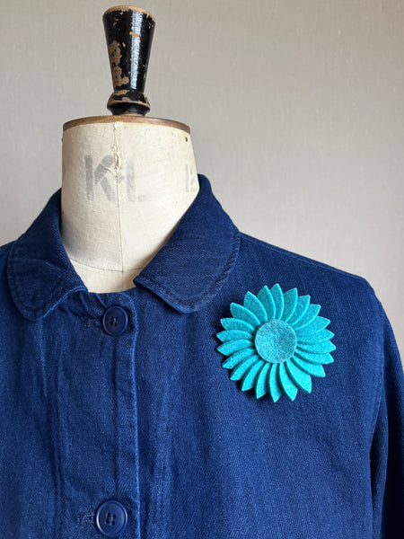 Retro Daisy Brooch - Pale Iona Seas
