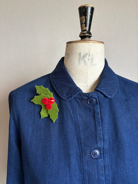 Sparkly Holly Brooch