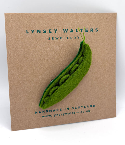 Pea Pod Brooch