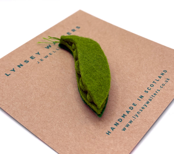 Pea Pod Brooch