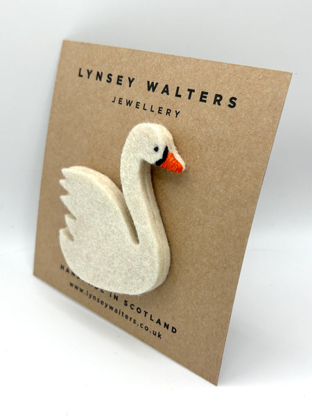 Simple Swan Brooch