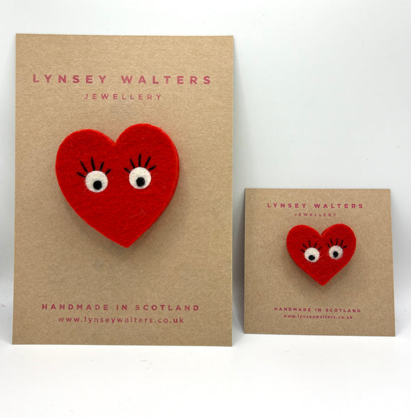 Tiny Surprised Heart Brooch