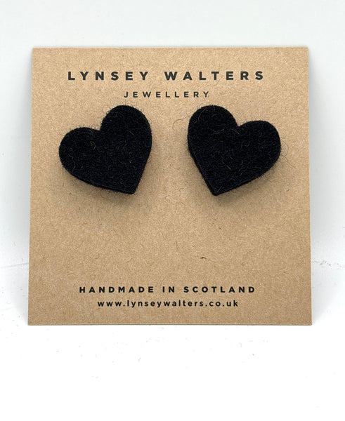 Large heart studs - Black