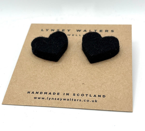 Large heart studs - Black