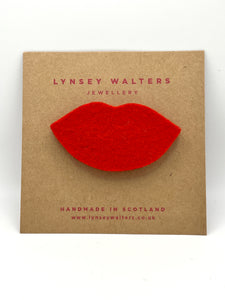 Lips Brooch