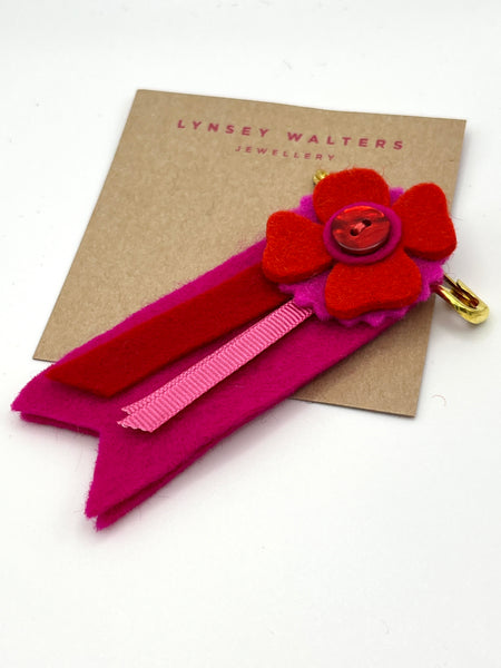 Medal Flower Brooch - Pink