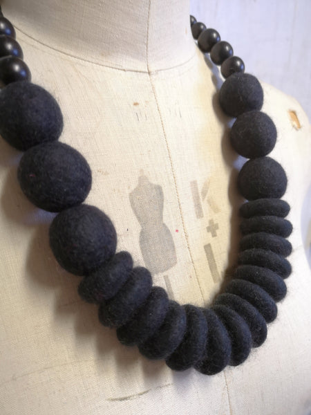 Throw on Merino and Wood Necklace Charcoal