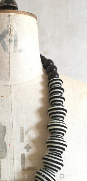 New Wave Necklace in Black & White